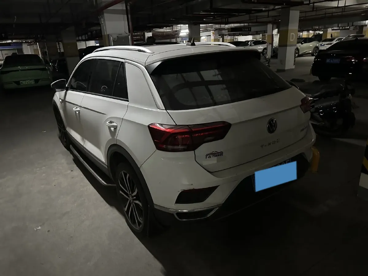 2021 Volkswagen T-Roc 1.4T 150HP L4 7DCT,autocango,china used car exporter,china ev exporter,chinese used car exporter,chinese used ev exporter
