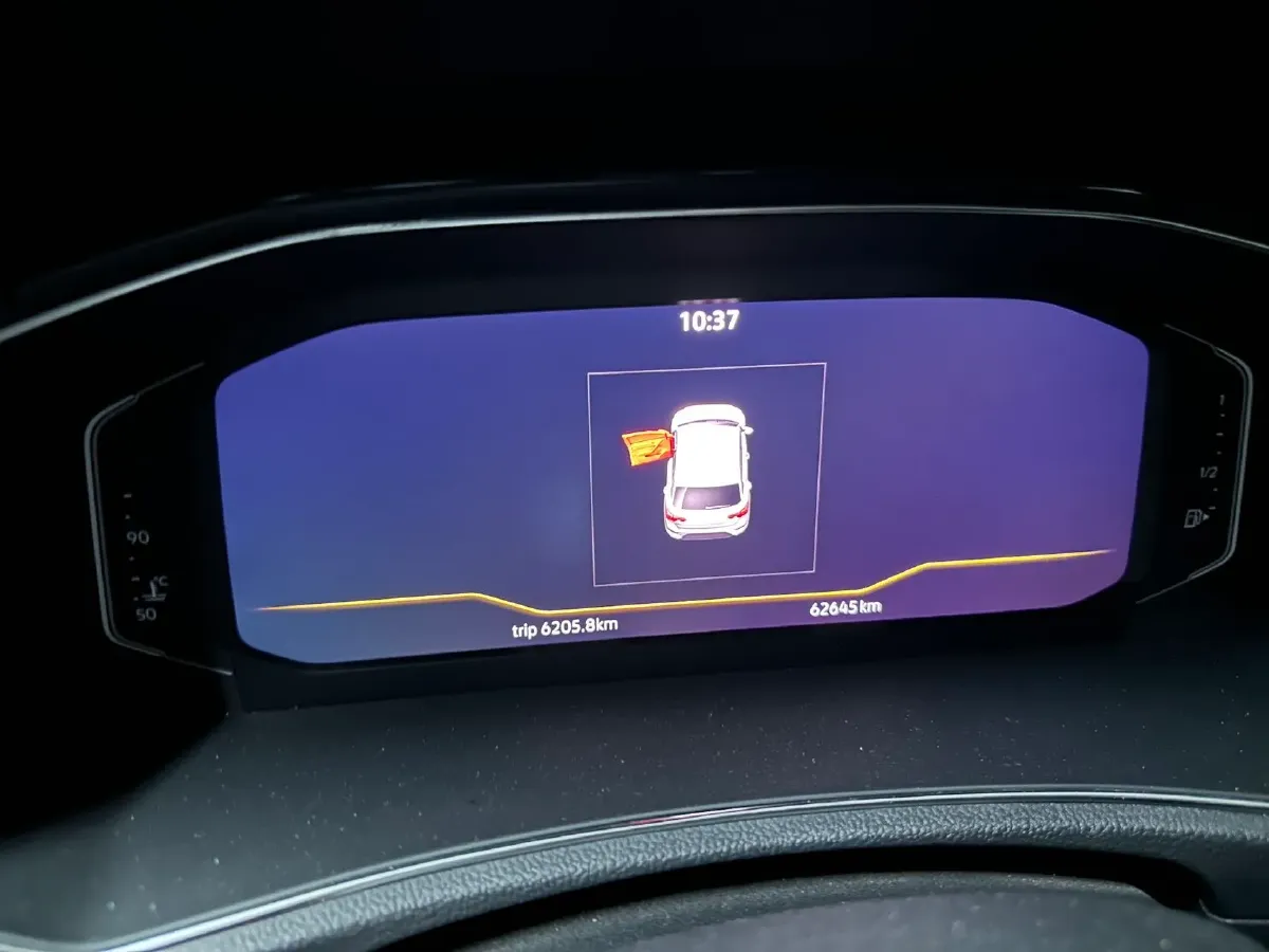 2021 Volkswagen T-Roc 1.4T 150HP L4 7DCT,autocango,china used car exporter,china ev exporter,chinese used car exporter,chinese used ev exporter