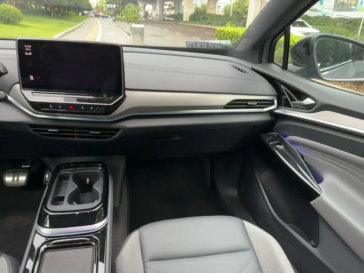 2022 Volkswagen ID.4 Crozz BEV 84.8KWH,autocango,china used car exporter,china ev exporter,chinese used car exporter,chinese used ev exporter