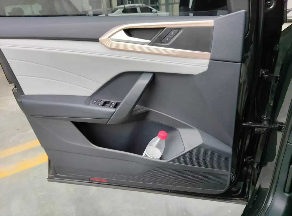 2023 Volkswagen Tharu 1.5T 160HP L4 7DCT,autocango,china used car exporter,china ev exporter,chinese used car exporter,chinese used ev exporter