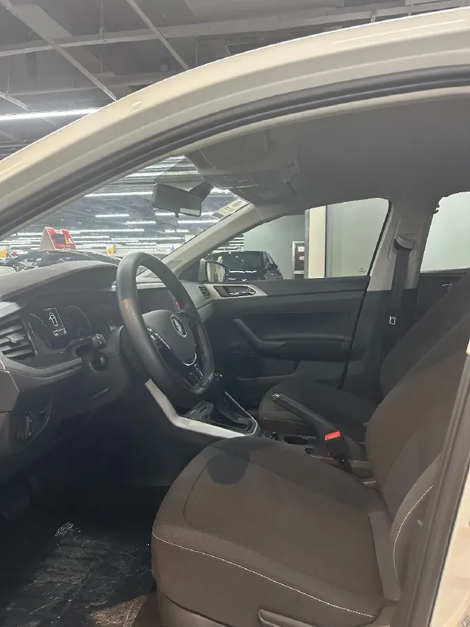 2022 Jetour X70 1.5T 156HP L4 6MT,autocango,china used car exporter,china ev exporter,chinese used car exporter,chinese used ev exporter