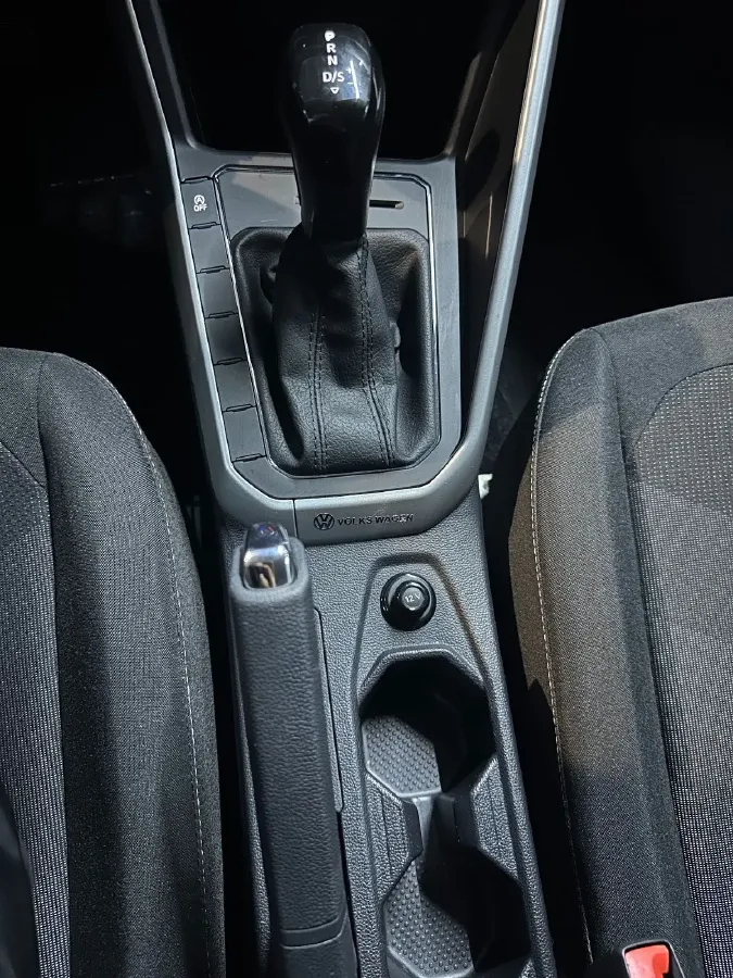 2022 Jetour X70 1.5T 156HP L4 6MT,autocango,china used car exporter,china ev exporter,chinese used car exporter,chinese used ev exporter