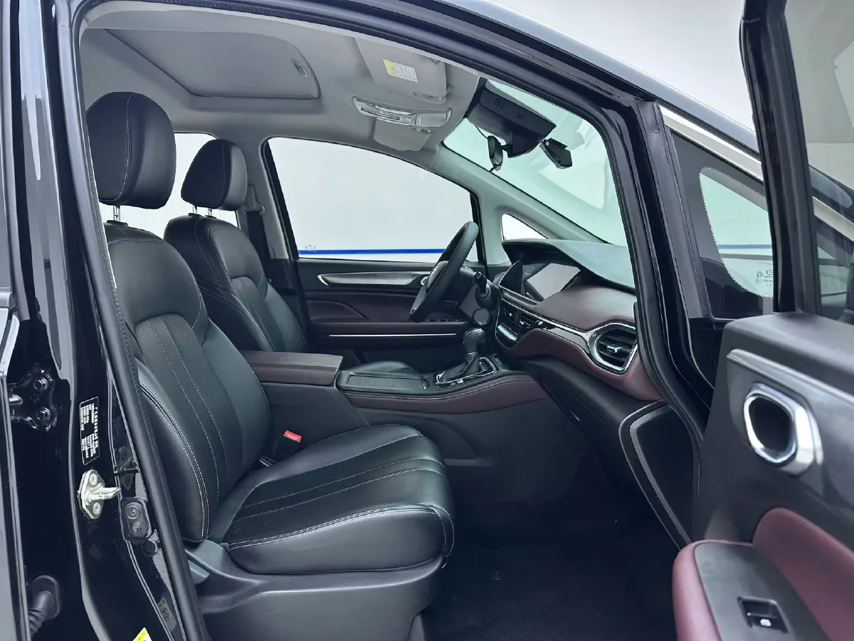 2021 GAC Trumpchi M6 1.5T 169HP L4 7DCT,autocango,china used car exporter,china ev exporter,chinese used car exporter,chinese used ev exporter