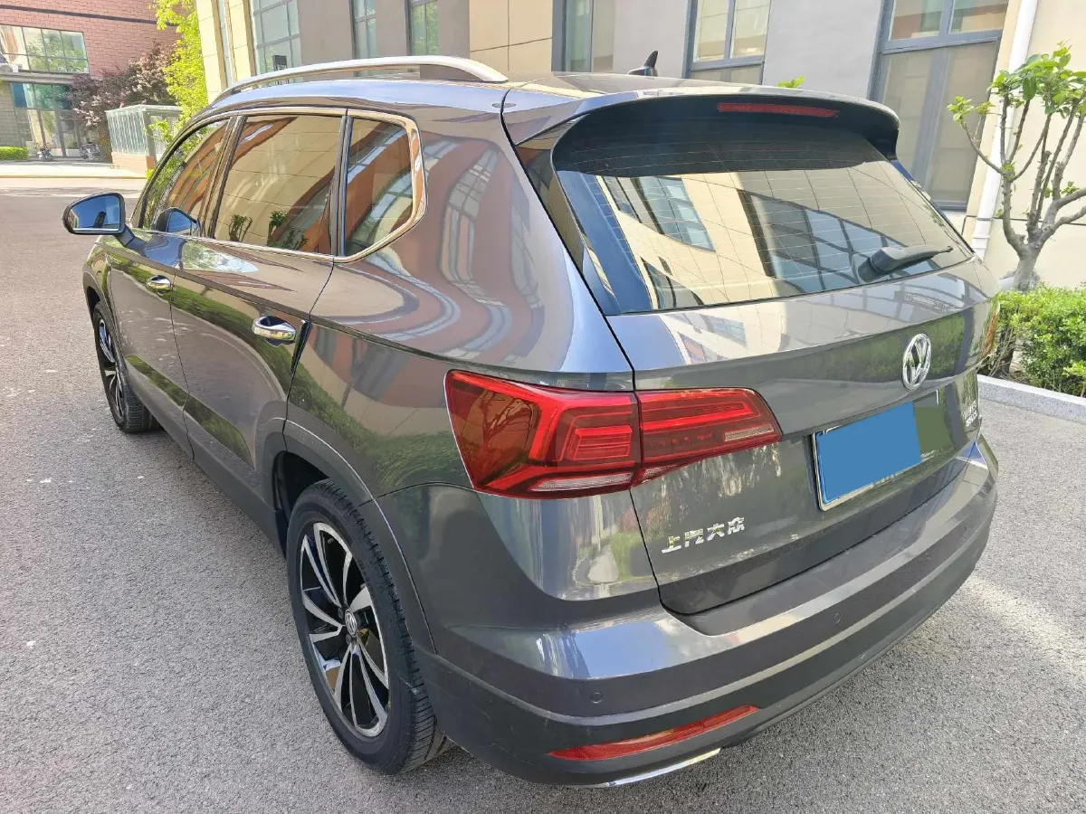 2019 MINI MINI 1.5T 102HP L3 7DCT,autocango,china used car exporter,china ev exporter,chinese used car exporter,chinese used ev exporter