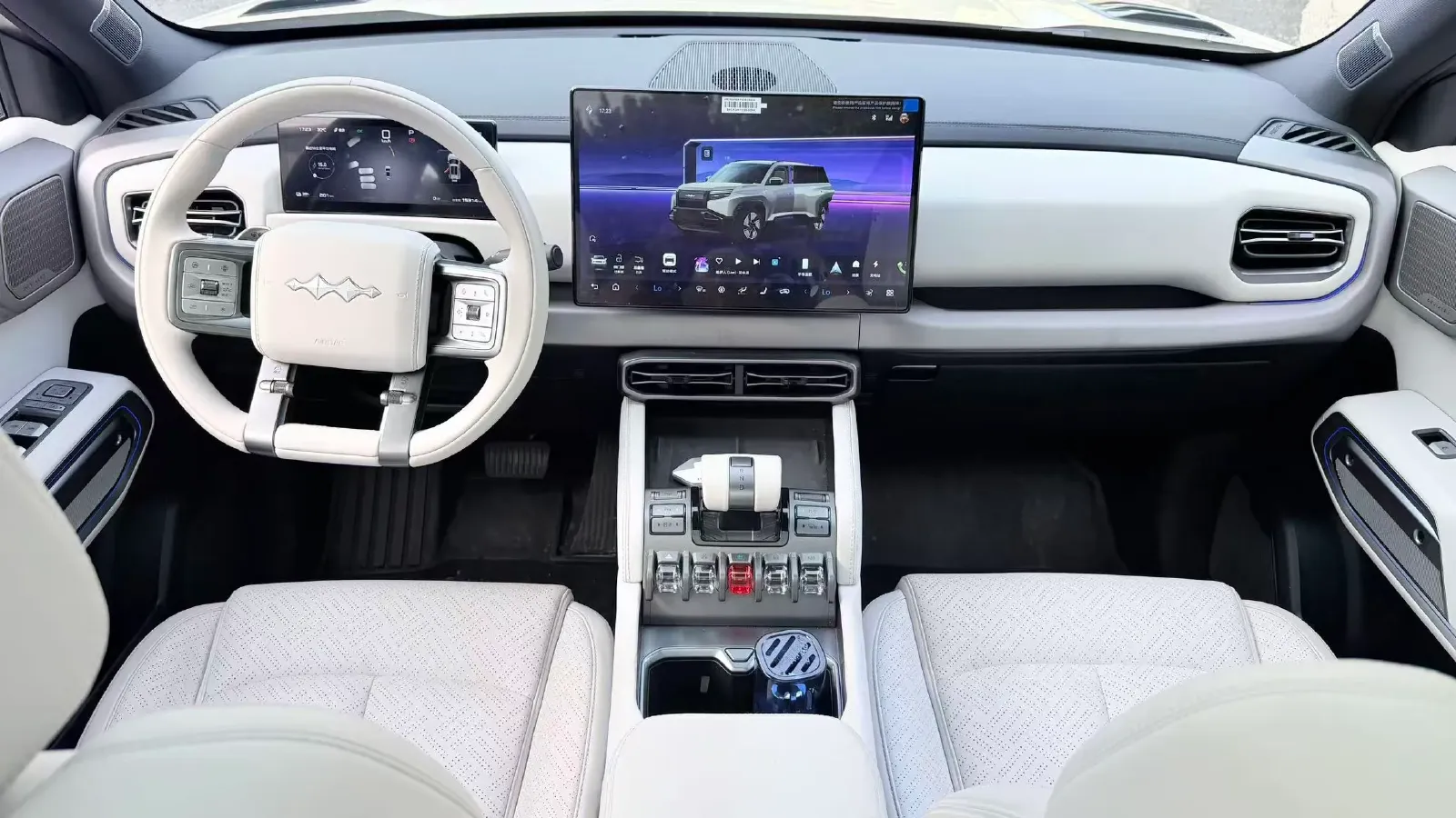 2025 FangChengBao Tai 3 BEV,autocango,china used car exporter,china ev exporter,chinese used car exporter,chinese used ev exporter