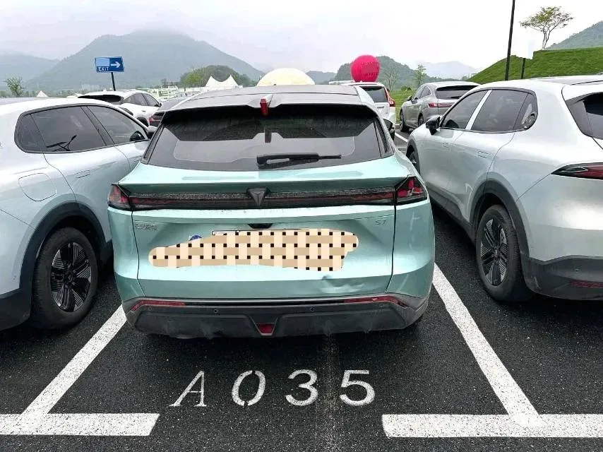 2023 Deepal S07 1.5L 95HP L4 REEV 31.73KWH,autocango,china used car exporter,china ev exporter,chinese used car exporter,chinese used ev exporter