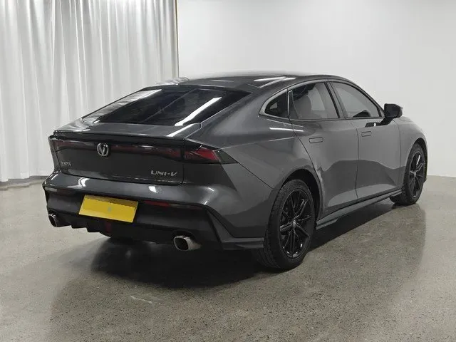 2022 ChangAn UNI-V 1.5T 188HP L4 7DCT,autocango,china used car exporter,china ev exporter,chinese used car exporter,chinese used ev exporter