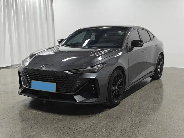 2022 ChangAn UNI-V 1.5T 188HP L4 7DCT,autocango,china used car exporter,china ev exporter,chinese used car exporter,chinese used ev exporter