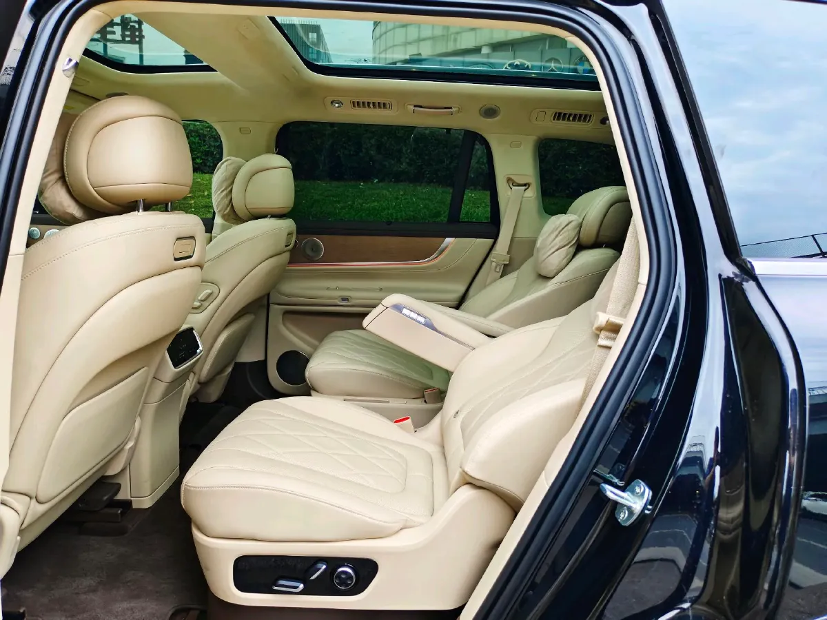 2024 AITO AITO M9 1.5T 152HP L4 REEV 42KWH,autocango,china used car exporter,china ev exporter,chinese used car exporter,chinese used ev exporter