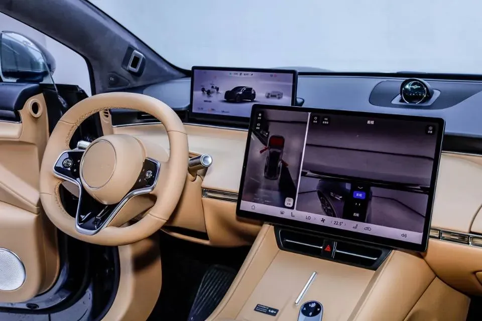 2025 Luxeed R7 REEV 156HP REEV 37KWH,autocango,china used car exporter,china ev exporter,chinese used car exporter,chinese used ev exporter