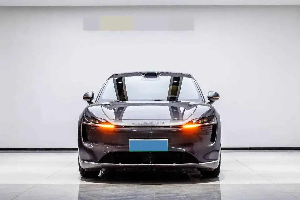 2025 Luxeed R7 REEV 156HP REEV 37KWH,autocango,china used car exporter,china ev exporter,chinese used car exporter,chinese used ev exporter