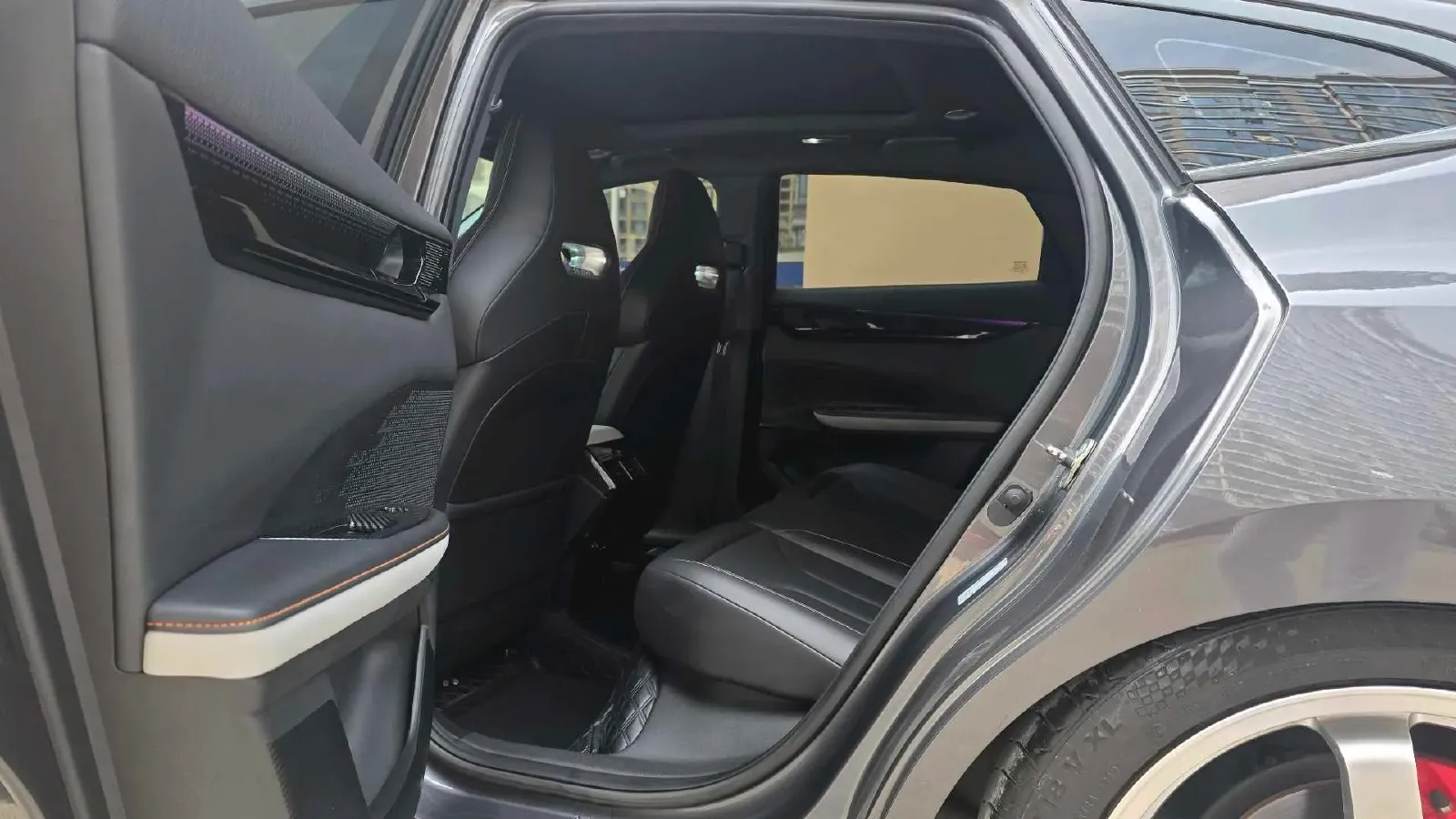 2023 ChangAn UNI-V 1.5T 188HP L4 7DCT,autocango,china used car exporter,china ev exporter,chinese used car exporter,chinese used ev exporter