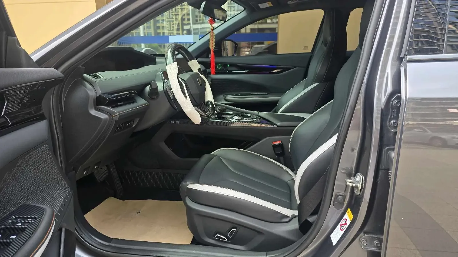 2023 ChangAn UNI-V 1.5T 188HP L4 7DCT,autocango,china used car exporter,china ev exporter,chinese used car exporter,chinese used ev exporter