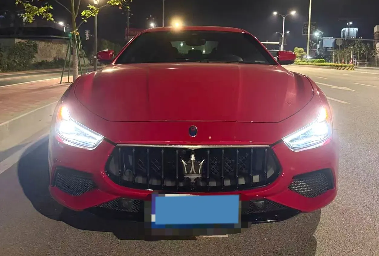 2021 Maserati Ghibli 3.0T 350HP V6 8AT,autocango,china used car exporter,china ev exporter,chinese used car exporter,chinese used ev exporter