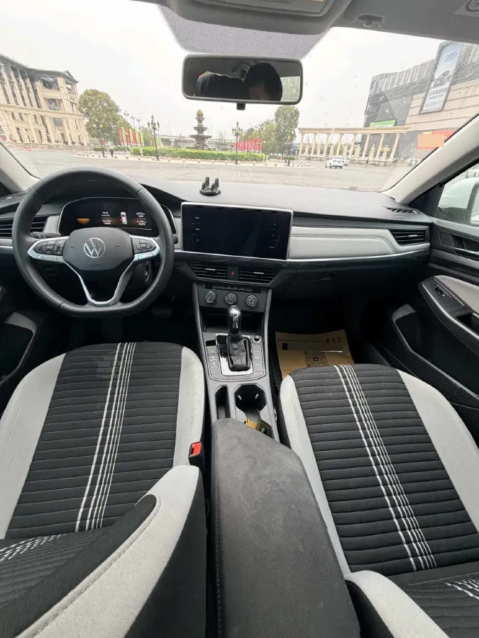 2024 Volkswagen Bora 1.2T 116HP L4 7DCT,autocango,china used car exporter,china ev exporter,chinese used car exporter,chinese used ev exporter