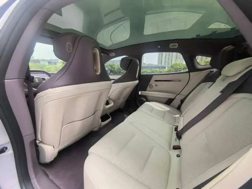 2025 Avatr 06 REEV 156HP REEV,autocango,china used car exporter,china ev exporter,chinese used car exporter,chinese used ev exporter