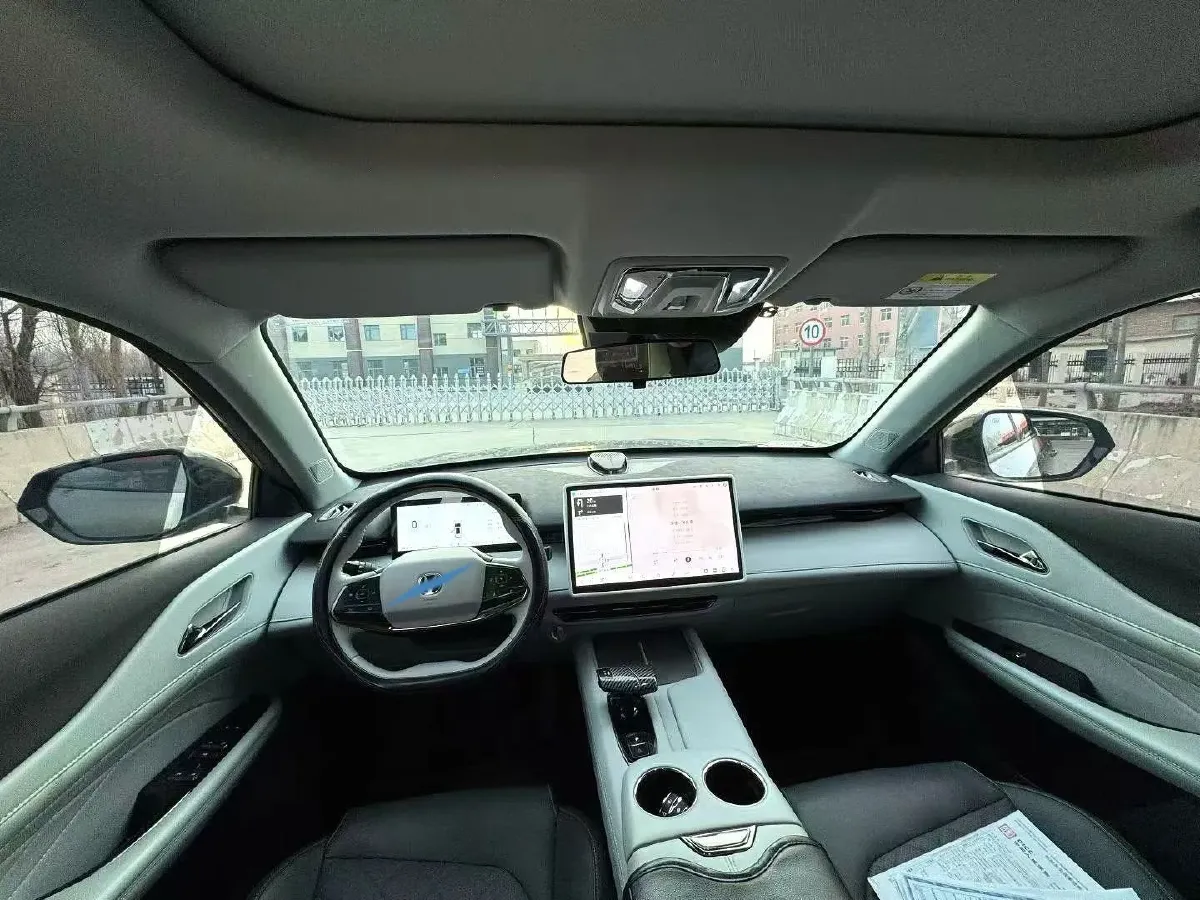 2024 ChangAn UNI-Z 1.5L 98HP L4 E-CVT PHEV 18.4KWH,autocango,china used car exporter,china ev exporter,chinese used car exporter,chinese used ev exporter