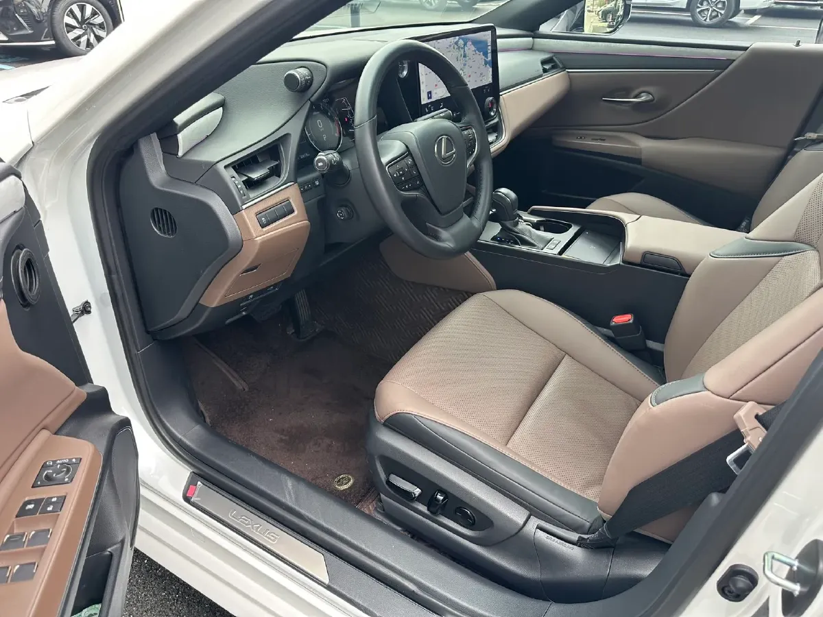 2025 Lexus ES 2.0L 173HP L4 CVT,autocango,china used car exporter,china ev exporter,chinese used car exporter,chinese used ev exporter