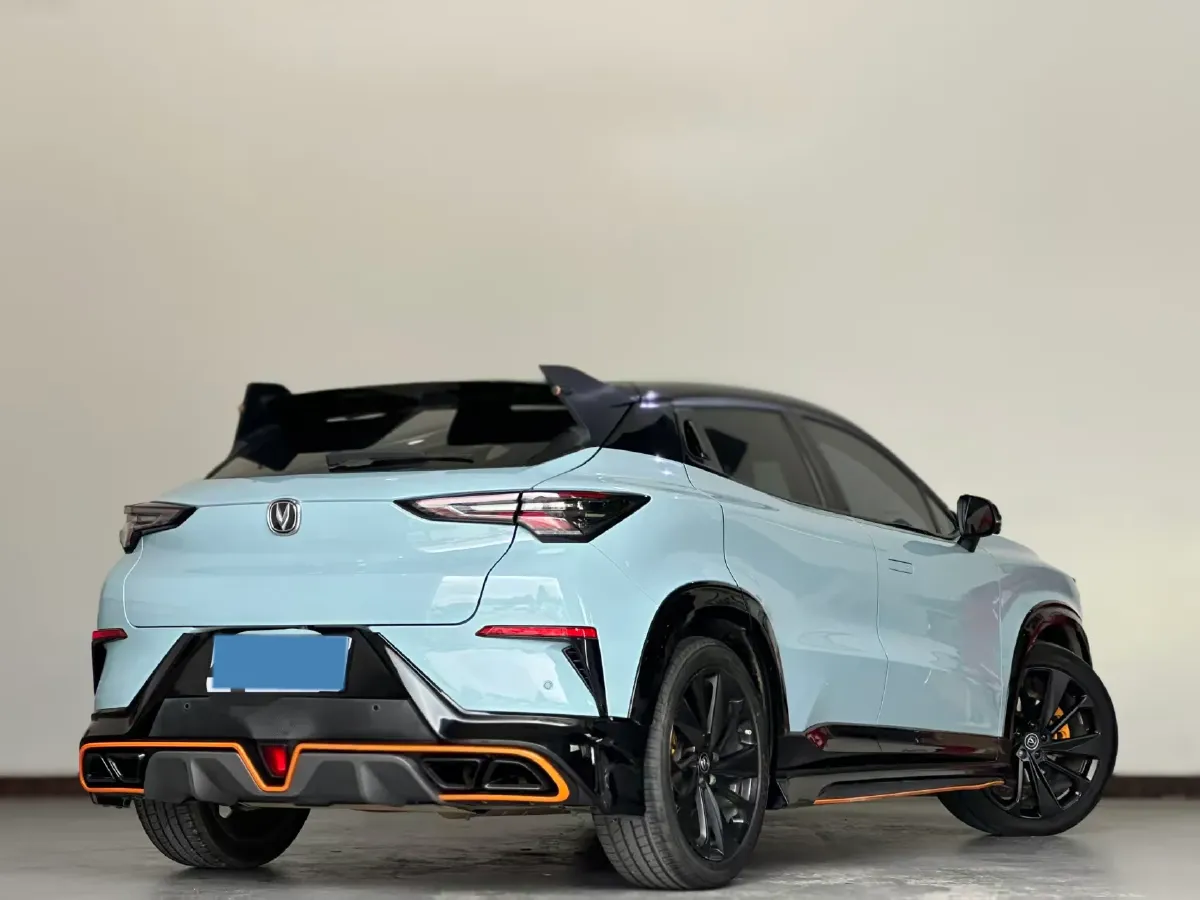 2022 ChangAn UNI-T 2.0T 233HP L4 8AT,autocango,china used car exporter,china ev exporter,chinese used car exporter,chinese used ev exporter