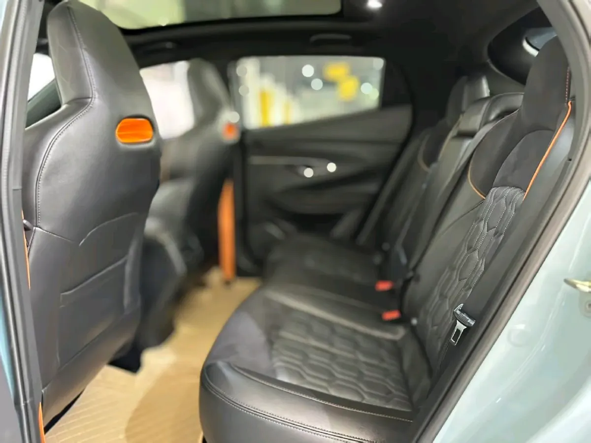 2022 ChangAn UNI-T 2.0T 233HP L4 8AT,autocango,china used car exporter,china ev exporter,chinese used car exporter,chinese used ev exporter