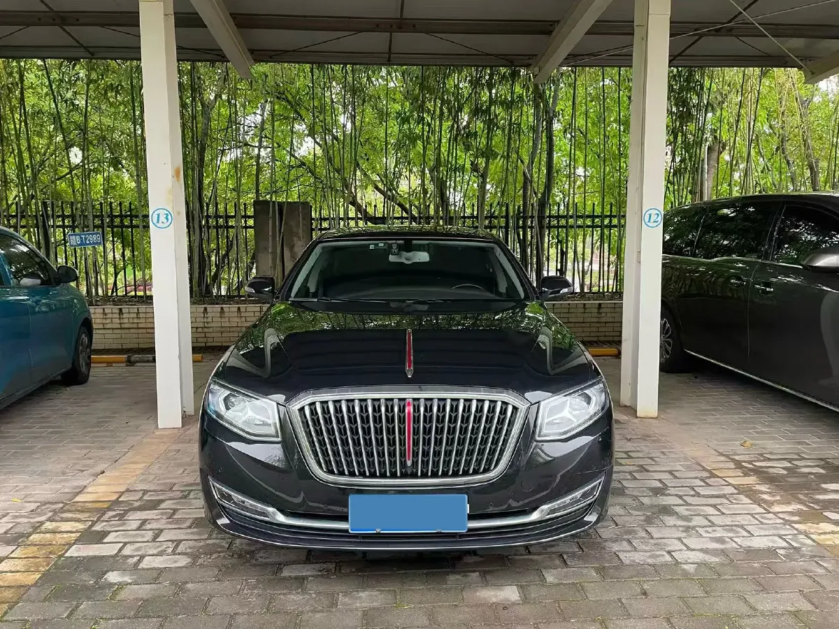 2021 HongQi H7 1.8T 188HP L4 6AT,autocango,china used car exporter,china ev exporter,chinese used car exporter,chinese used ev exporter