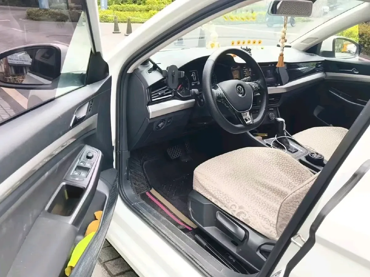 2021 Volkswagen Bora 1.5L 113HP L4 6AT,autocango,china used car exporter,china ev exporter,chinese used car exporter,chinese used ev exporter