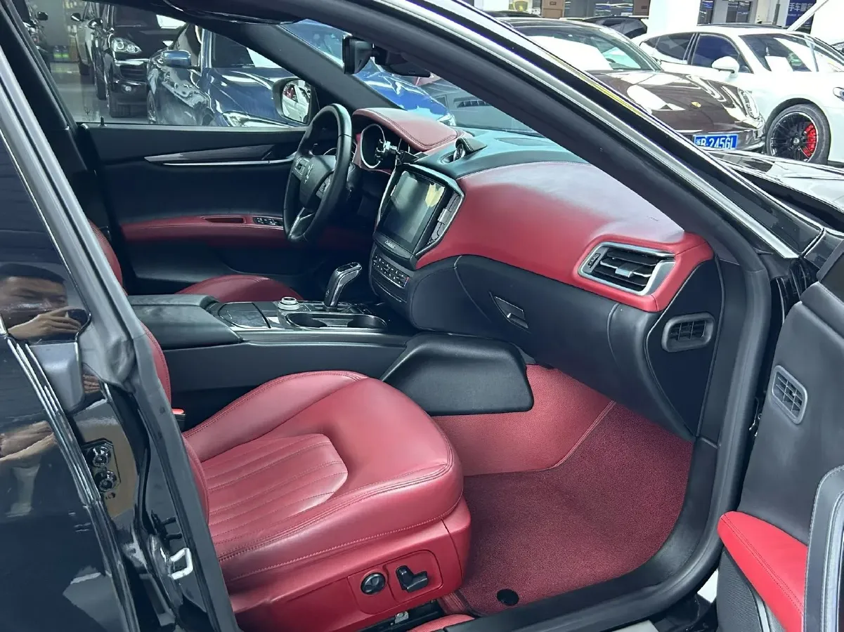 2019 Maserati Ghibli 3.0T 350HP V6 8AT,autocango,china used car exporter,china ev exporter,chinese used car exporter,chinese used ev exporter