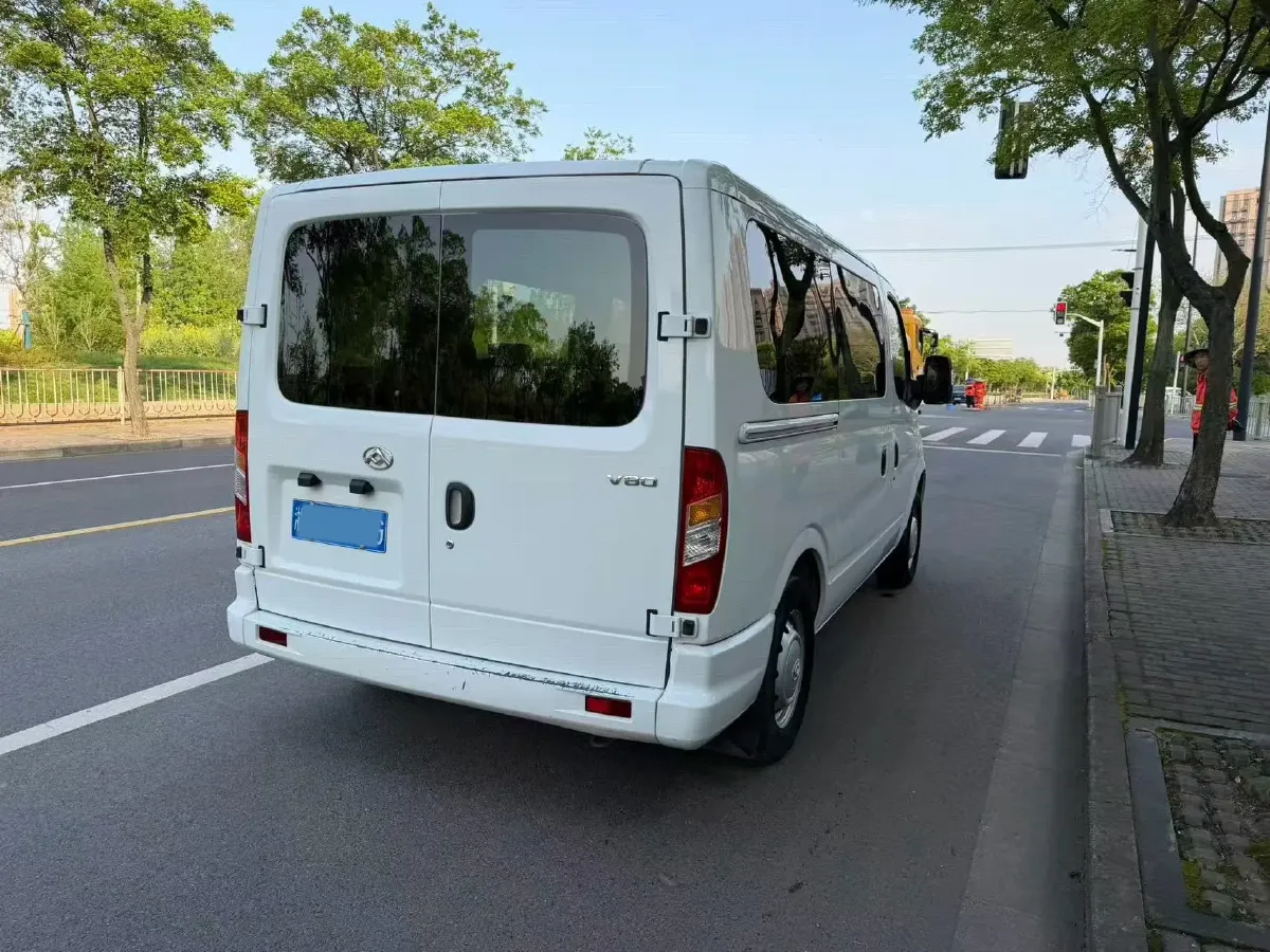 2021 MAXUS XinTu V80 2.0T 127HP L4 6MT,autocango,china used car exporter,china ev exporter,chinese used car exporter,chinese used ev exporter