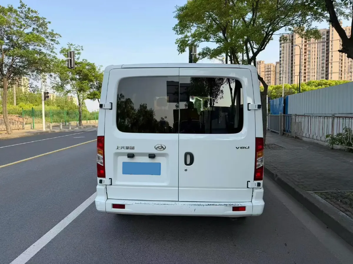 2021 MAXUS XinTu V80 2.0T 127HP L4 6MT,autocango,china used car exporter,china ev exporter,chinese used car exporter,chinese used ev exporter