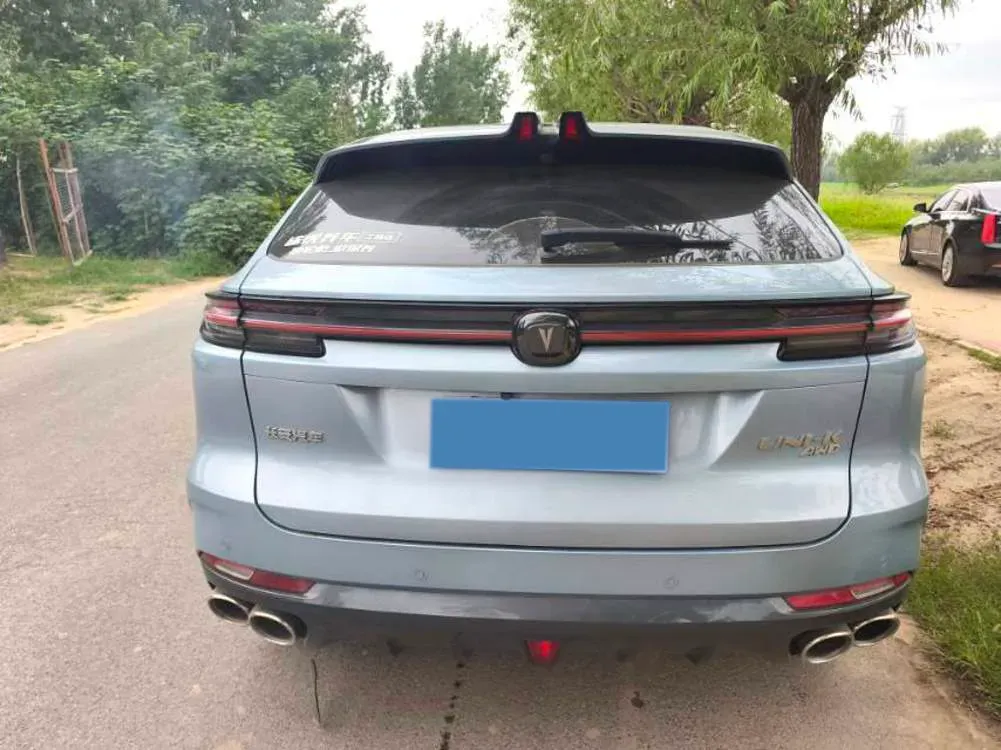 2021 ChangAn UNI-K 2.0T 233HP L4 8AT,autocango,china used car exporter,china ev exporter,chinese used car exporter,chinese used ev exporter