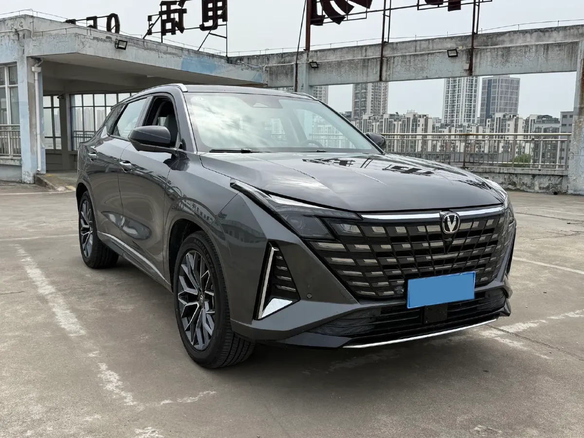 2025 ChangAn UNI-Z 1.5T 188HP L4 7DCT,autocango,china used car exporter,china ev exporter,chinese used car exporter,chinese used ev exporter