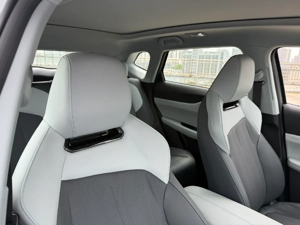 2025 ChangAn UNI-Z 1.5T 188HP L4 7DCT,autocango,china used car exporter,china ev exporter,chinese used car exporter,chinese used ev exporter