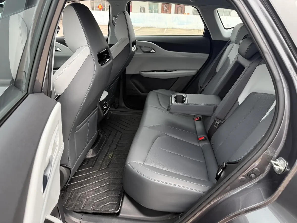 2025 ChangAn UNI-Z 1.5T 188HP L4 7DCT,autocango,china used car exporter,china ev exporter,chinese used car exporter,chinese used ev exporter