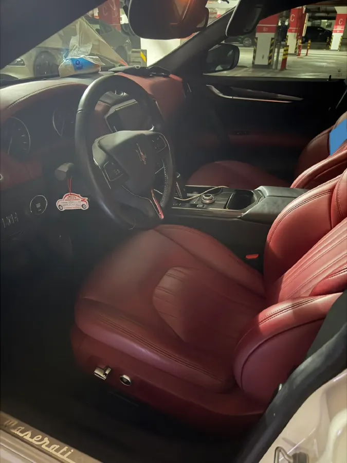 2022 Audi Q7 2.0T 245HP L4 8AT,autocango,china used car exporter,china ev exporter,chinese used car exporter,chinese used ev exporter