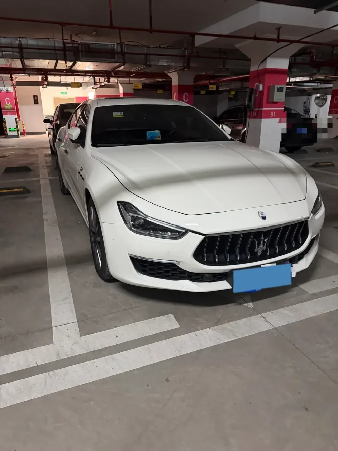 2022 Audi Q7 2.0T 245HP L4 8AT,autocango,china used car exporter,china ev exporter,chinese used car exporter,chinese used ev exporter