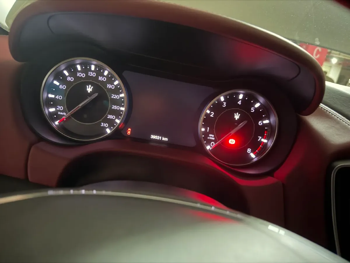 2022 Audi Q7 2.0T 245HP L4 8AT,autocango,china used car exporter,china ev exporter,chinese used car exporter,chinese used ev exporter