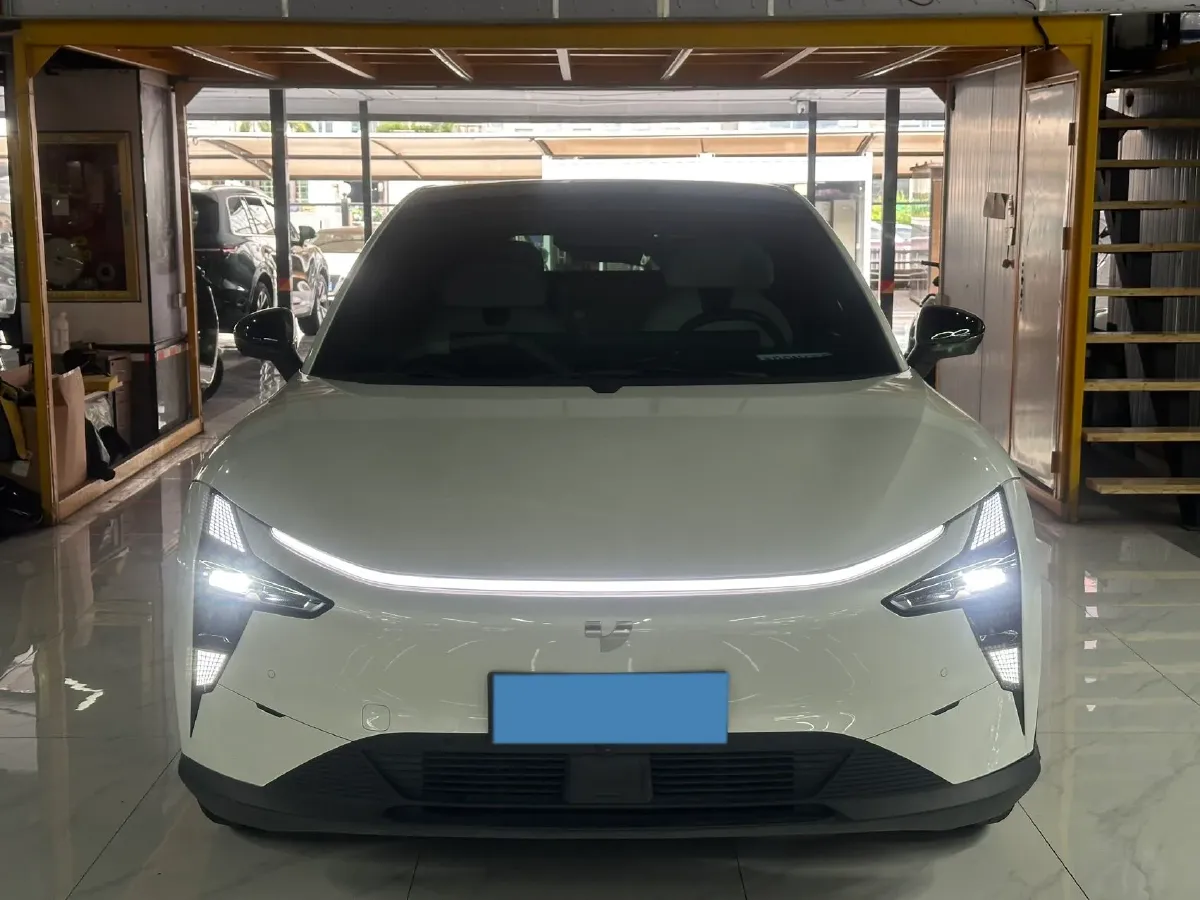 2023 Honda CR-V 2.0L 150HP L4 E-CVT PHEV 17.7KWH,autocango,china used car exporter,china ev exporter,chinese used car exporter,chinese used ev exporter