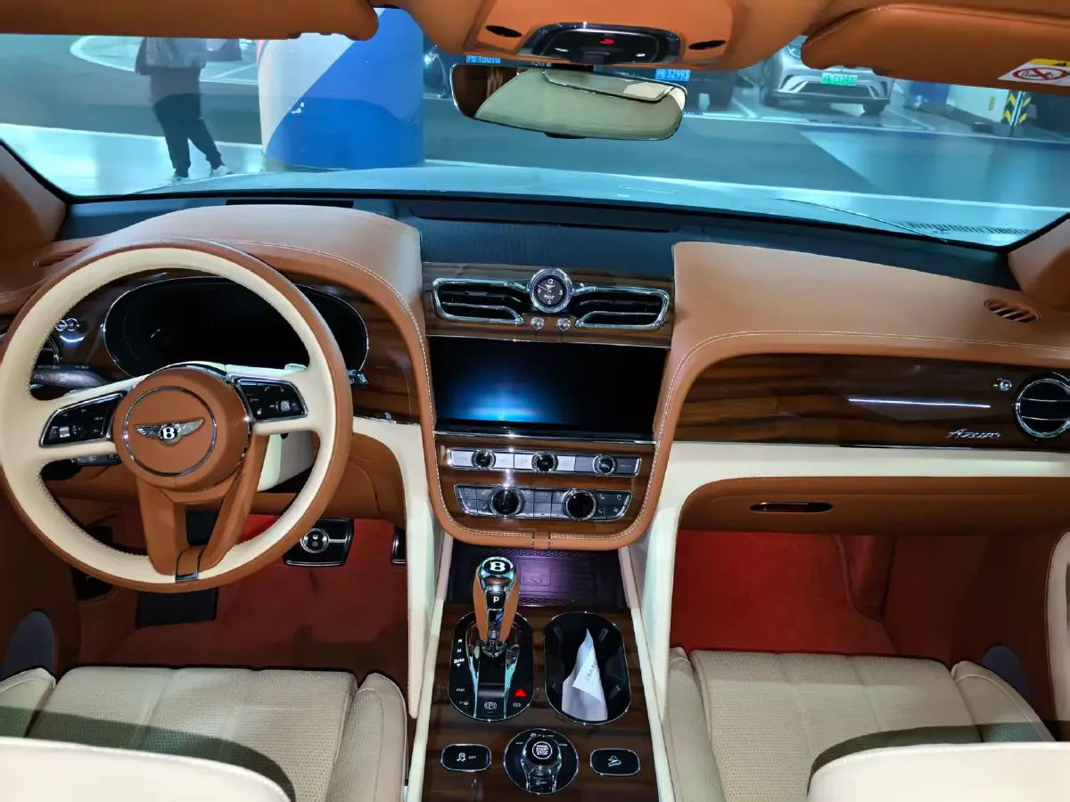2023 Bentley Bentayga 4.0T 550HP V8 8AT,autocango,china used car exporter,china ev exporter,chinese used car exporter,chinese used ev exporter
