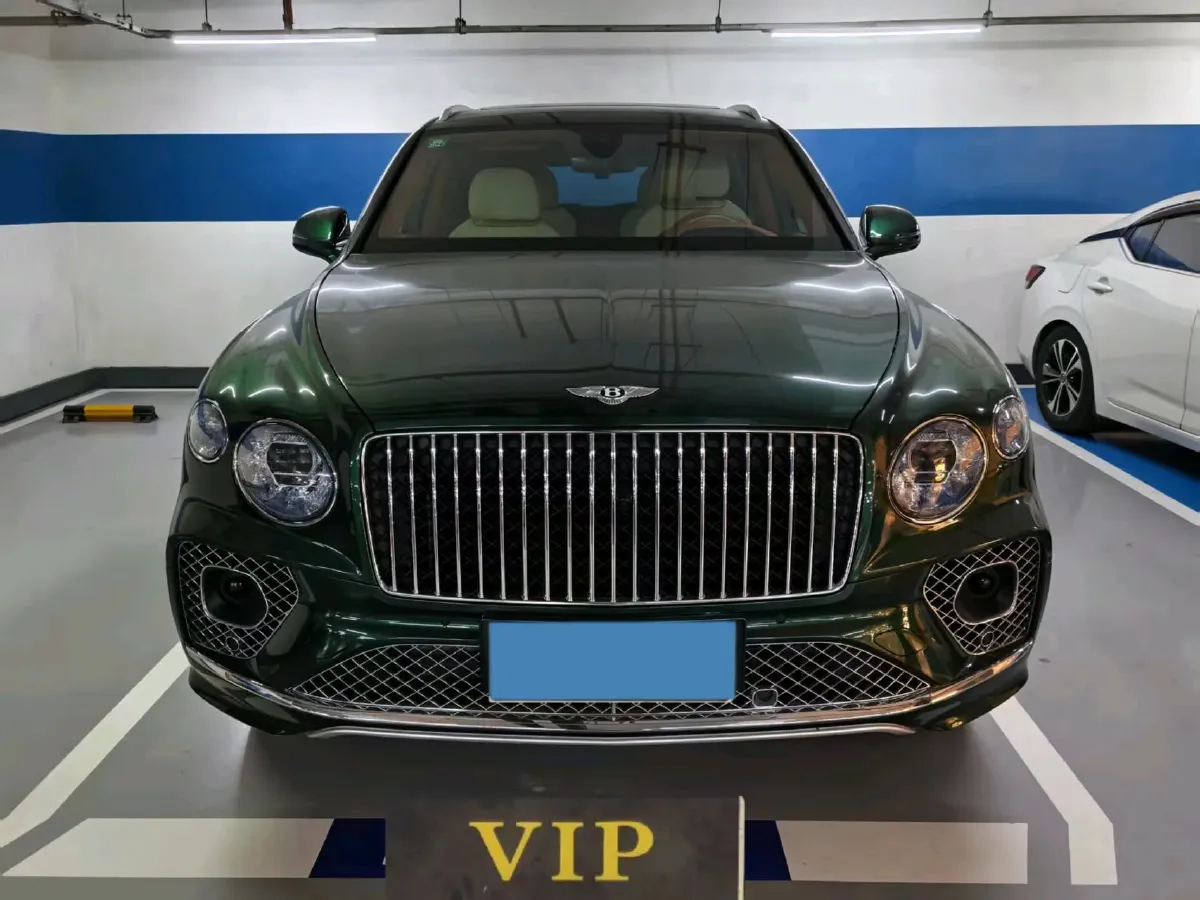 2023 Bentley Bentayga 4.0T 550HP V8 8AT,autocango,china used car exporter,china ev exporter,chinese used car exporter,chinese used ev exporter