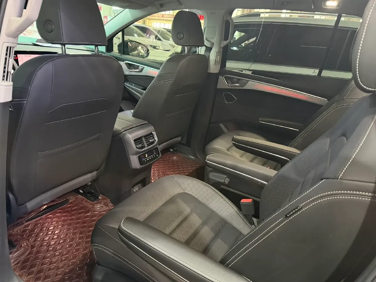 2022 Volkswagen Talagon 2.0T 220HP L4 7DCT,autocango,china used car exporter,china ev exporter,chinese used car exporter,chinese used ev exporter