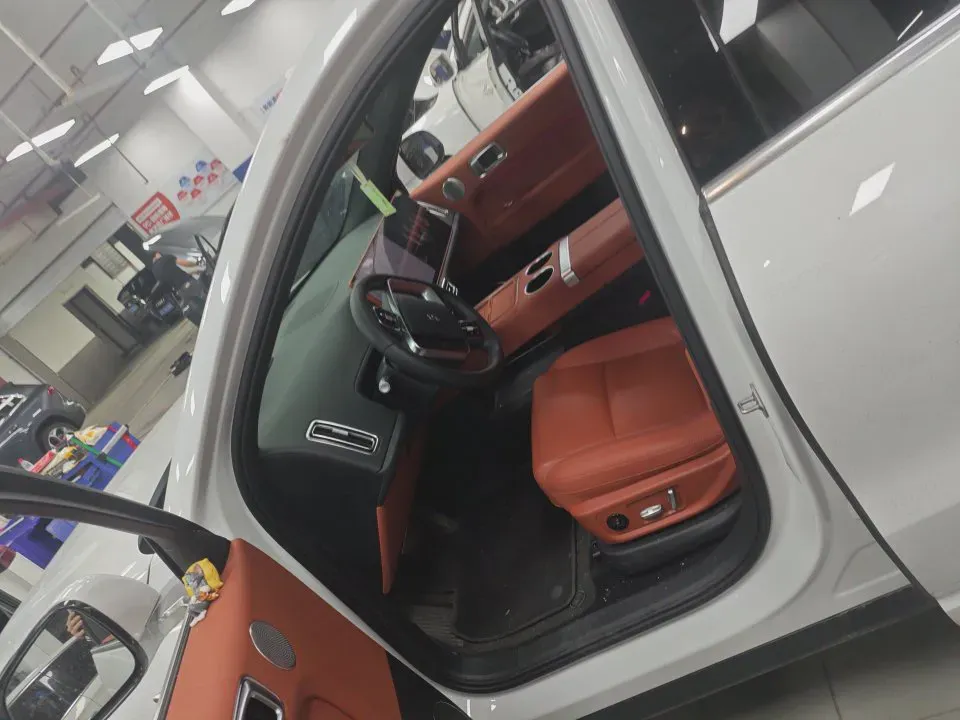 2025 Li L6 Range Extended 154HP L4 REEV,autocango,china used car exporter,china ev exporter,chinese used car exporter,chinese used ev exporter