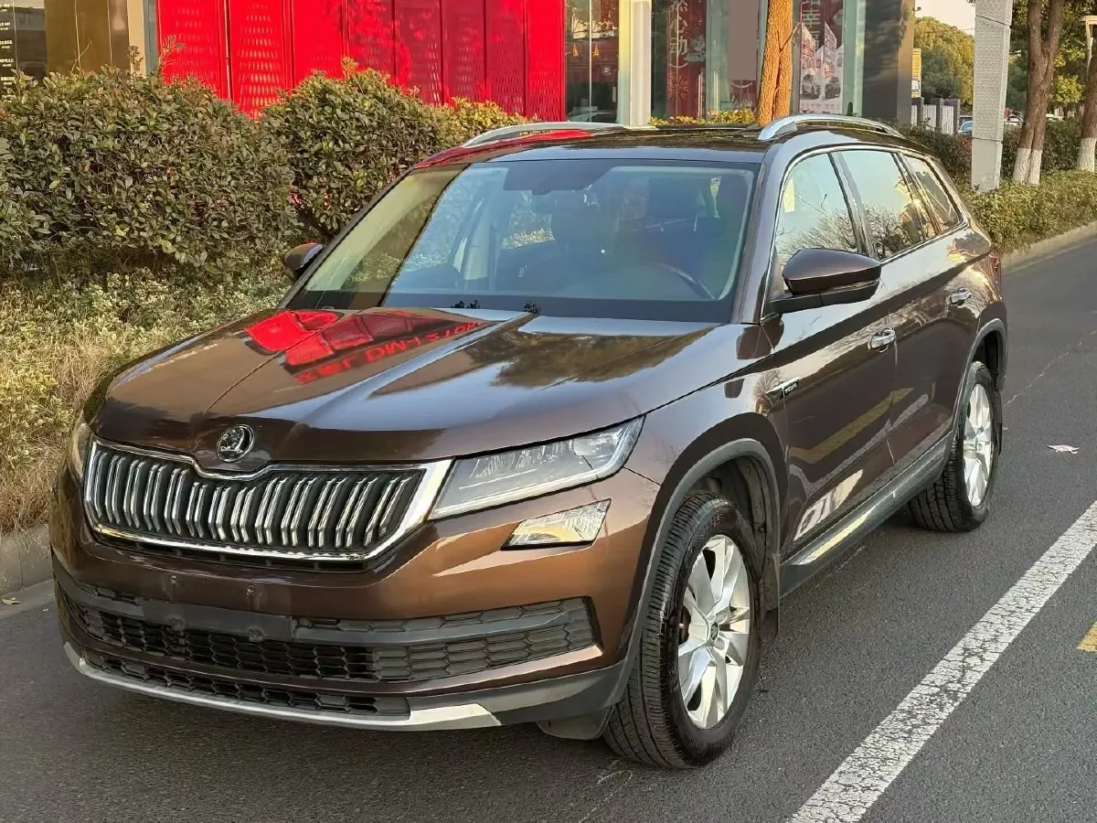 2017 Skoda Kodiak 1.8T 180HP L4 7DCT,autocango,china used car exporter,china ev exporter,chinese used car exporter,chinese used ev exporter