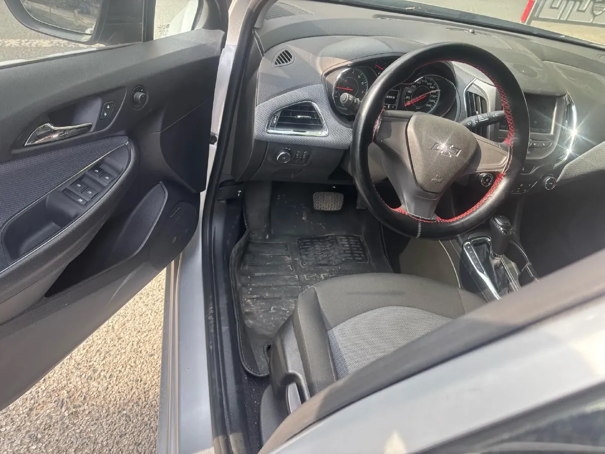 2018 Chevrolet Cruze 1.5L 114HP L4 6AT,autocango,china used car exporter,china ev exporter,chinese used car exporter,chinese used ev exporter