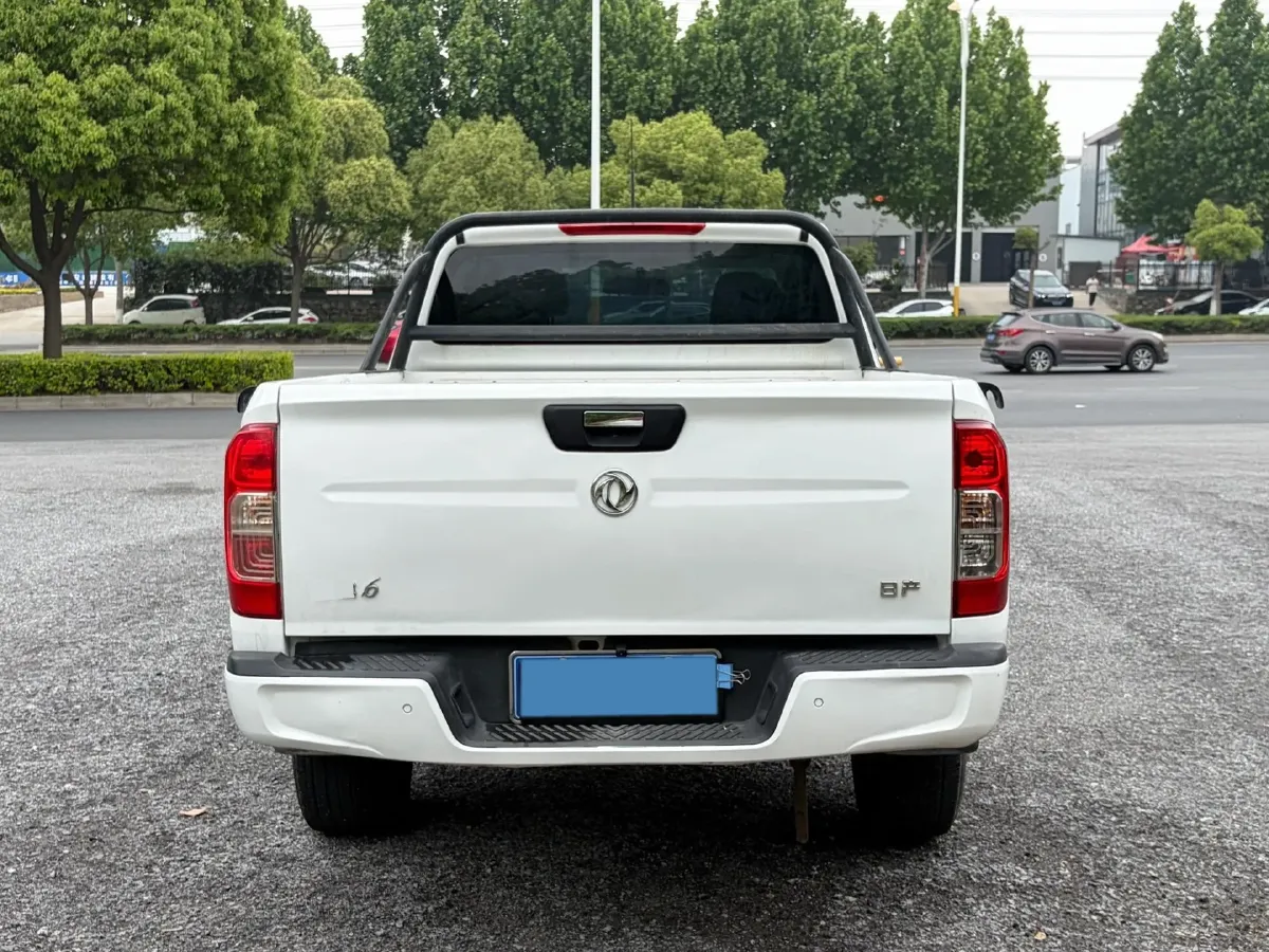 2023 Dongfeng RuiQi 6 2.3T 163HP L4 8AT,autocango,china used car exporter,china ev exporter,chinese used car exporter,chinese used ev exporter