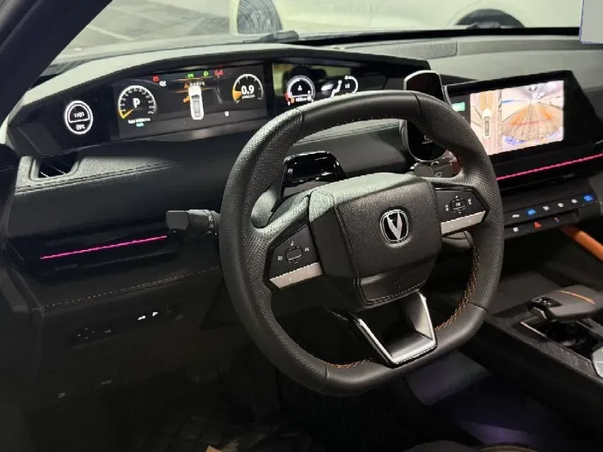 2022 ChangAn UNI-V 1.5T 188HP L4 7DCT,autocango,china used car exporter,china ev exporter,chinese used car exporter,chinese used ev exporter