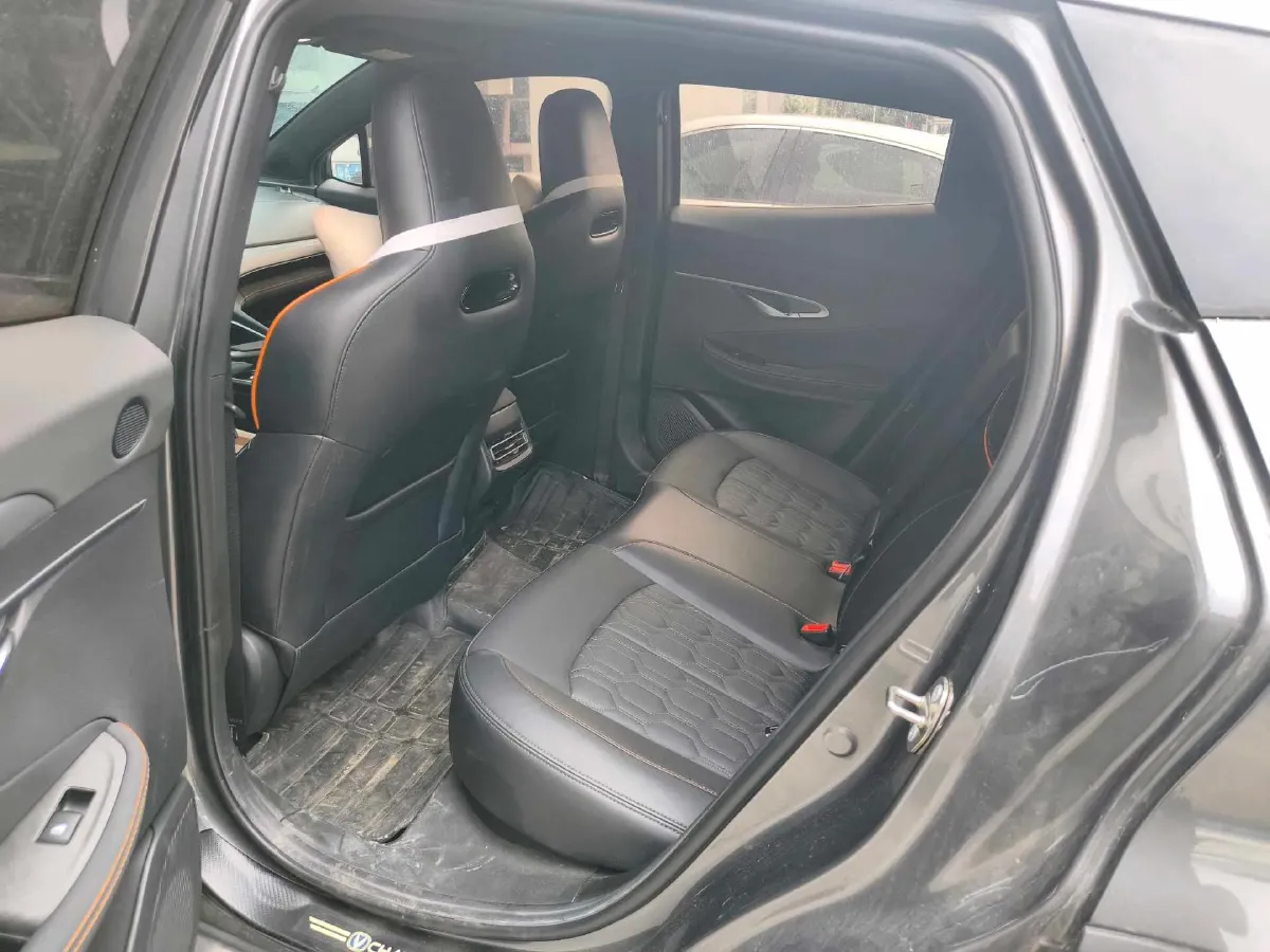 2022 ChangAn UNI-T 2.0T 233HP L4 8AT,autocango,china used car exporter,china ev exporter,chinese used car exporter,chinese used ev exporter