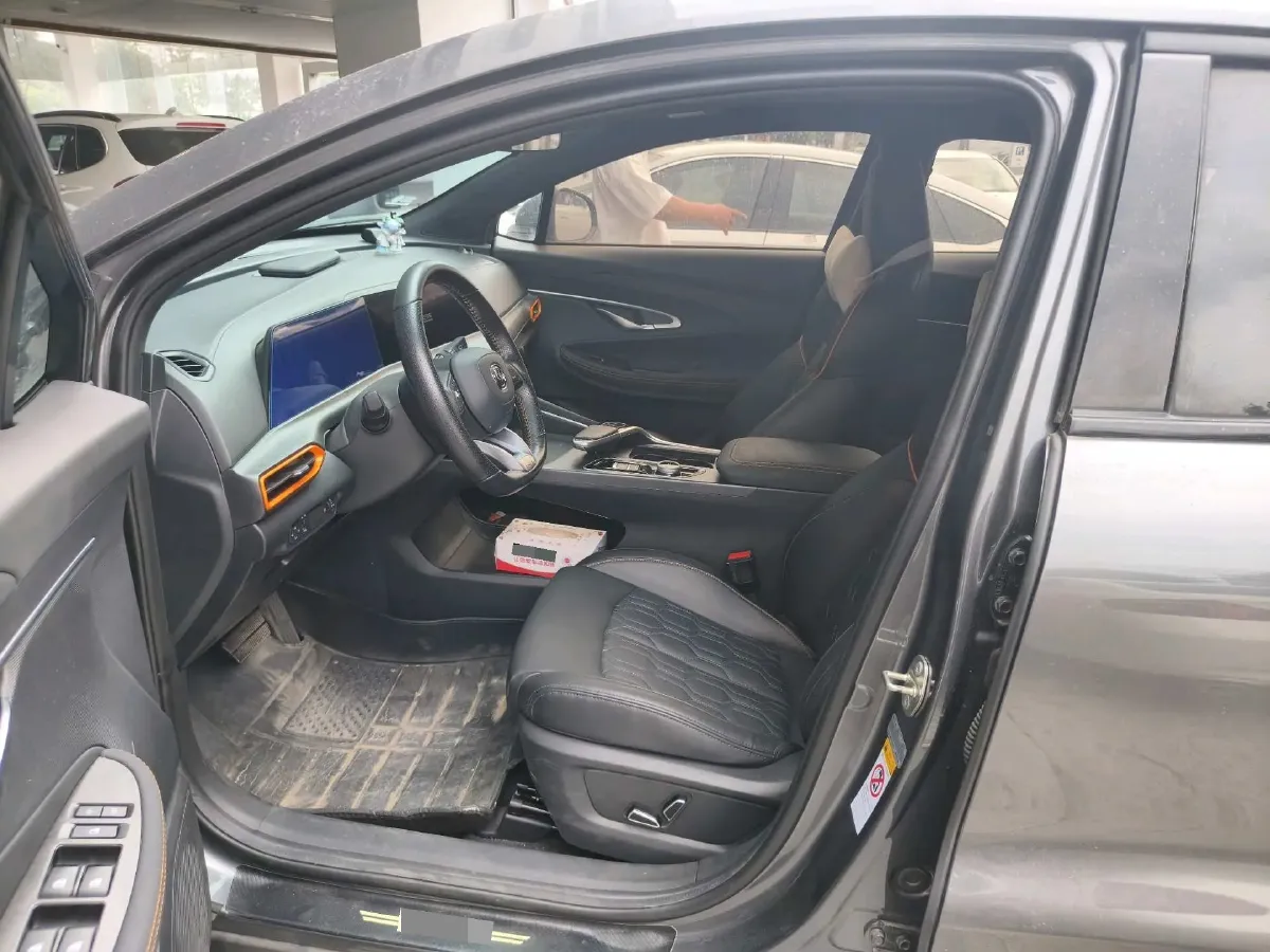 2022 ChangAn UNI-T 2.0T 233HP L4 8AT,autocango,china used car exporter,china ev exporter,chinese used car exporter,chinese used ev exporter