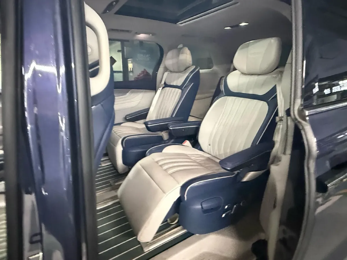 2021 Roewe iMAX8 2.0T 234HP L4 8AT,autocango,china used car exporter,china ev exporter,chinese used car exporter,chinese used ev exporter