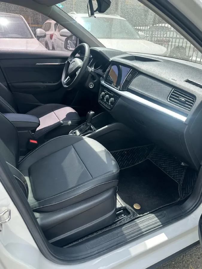 2020 Skoda Kamiq 1.5L 112HP L4 6AT,autocango,china used car exporter,china ev exporter,chinese used car exporter,chinese used ev exporter