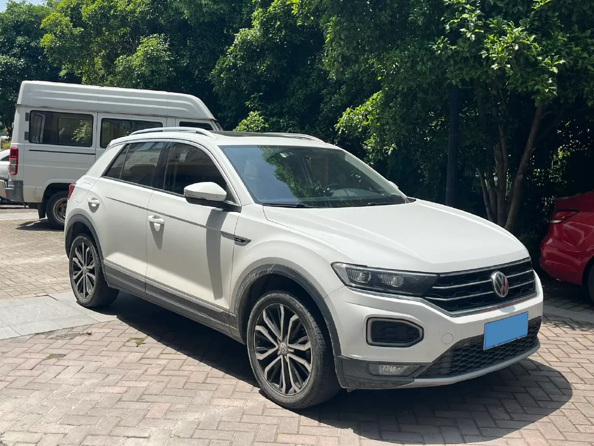 2020 Volkswagen T-Roc 1.4T 150HP L4 7DCT,autocango,china used car exporter,china ev exporter,chinese used car exporter,chinese used ev exporter